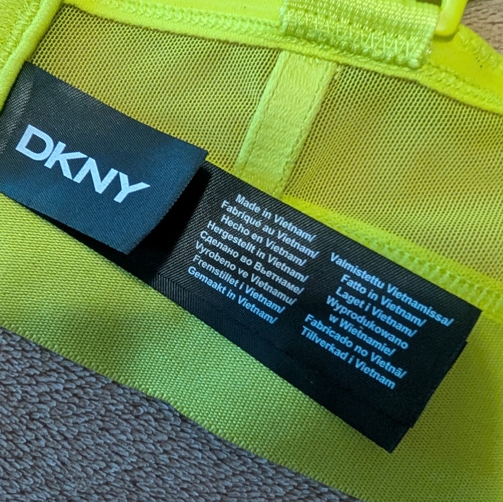 DKNY brand new bra with tag. Size 32A - Picture 5 of 7